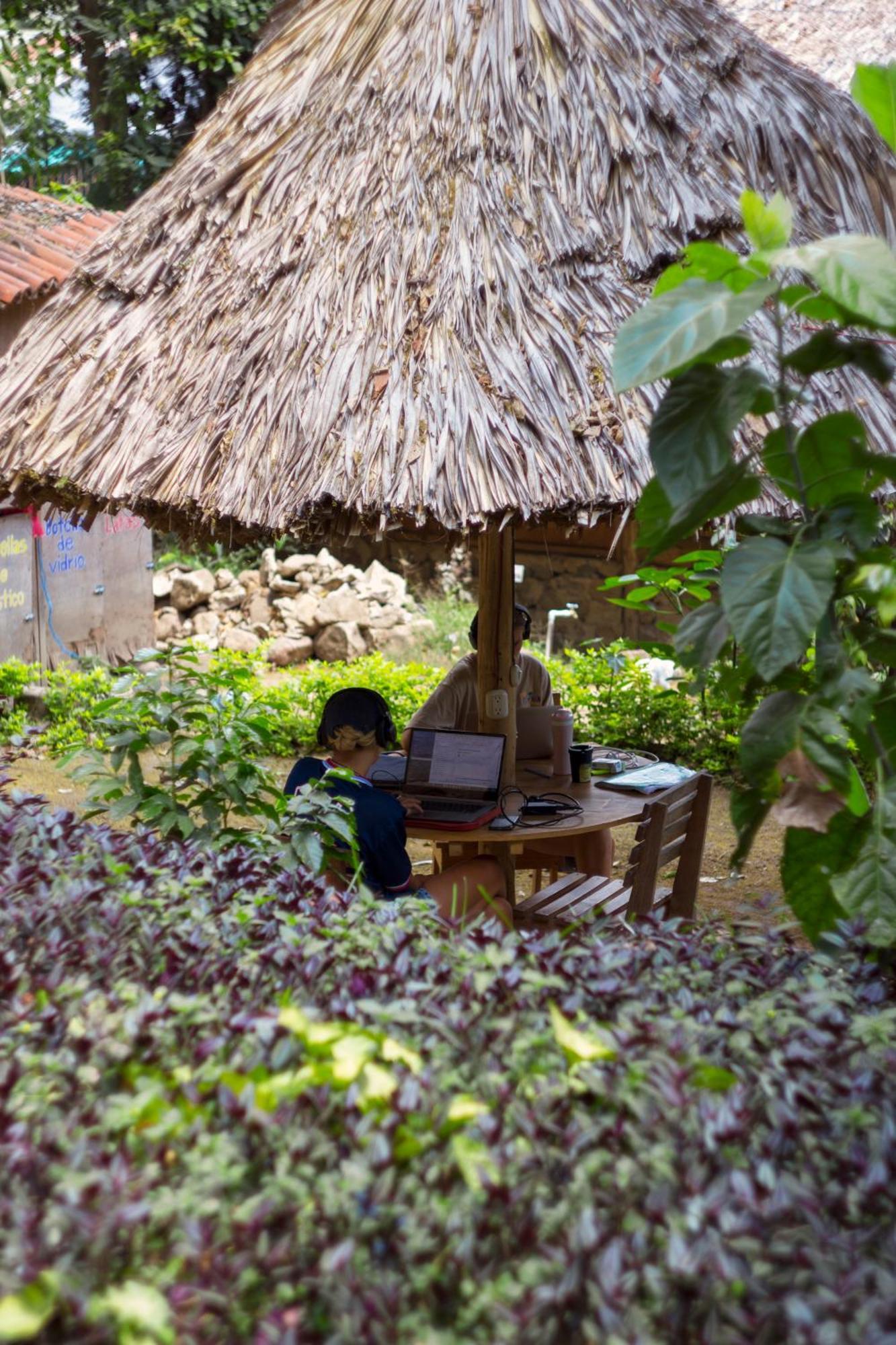 Eco-Hotel Mayachik San Juan La Laguna Exterior photo
